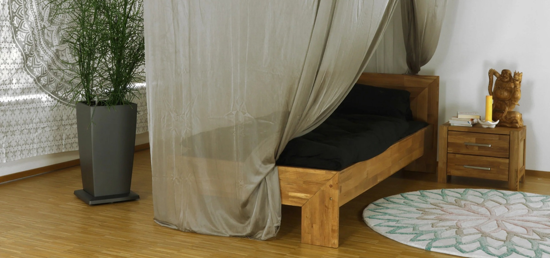 Advantages_of_Using_an_EMF_Bed_Canopy_for_Sleep.jpg