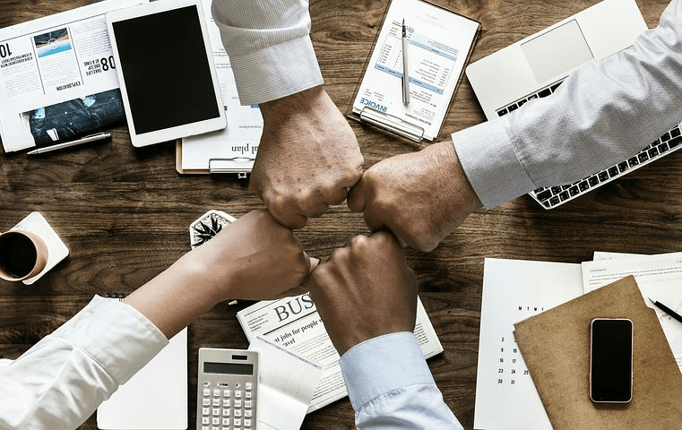 Here_are_a_few_ways_poor_employee_leave_management_can_cost_your_business.png