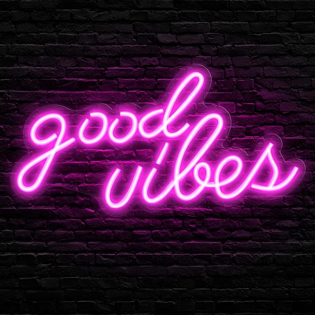 Neon_Sign_Good_Vibes.jpeg