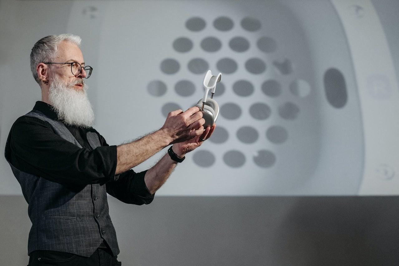 3 Ways To Innovate Your Product or Service Add Subtract and Differentiate