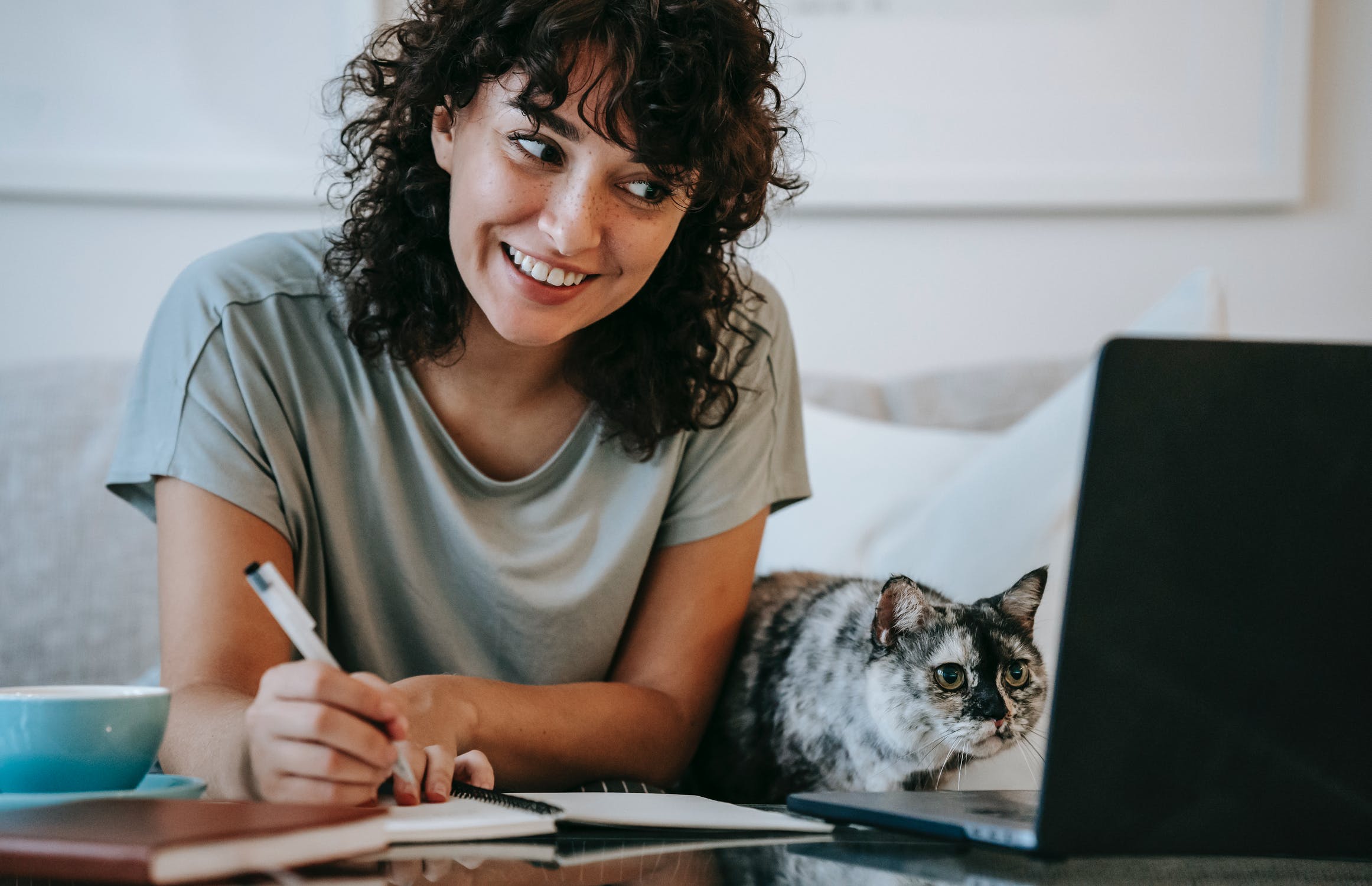 8 Hacks To Write B2B Content That Your Audience Would Actually Read